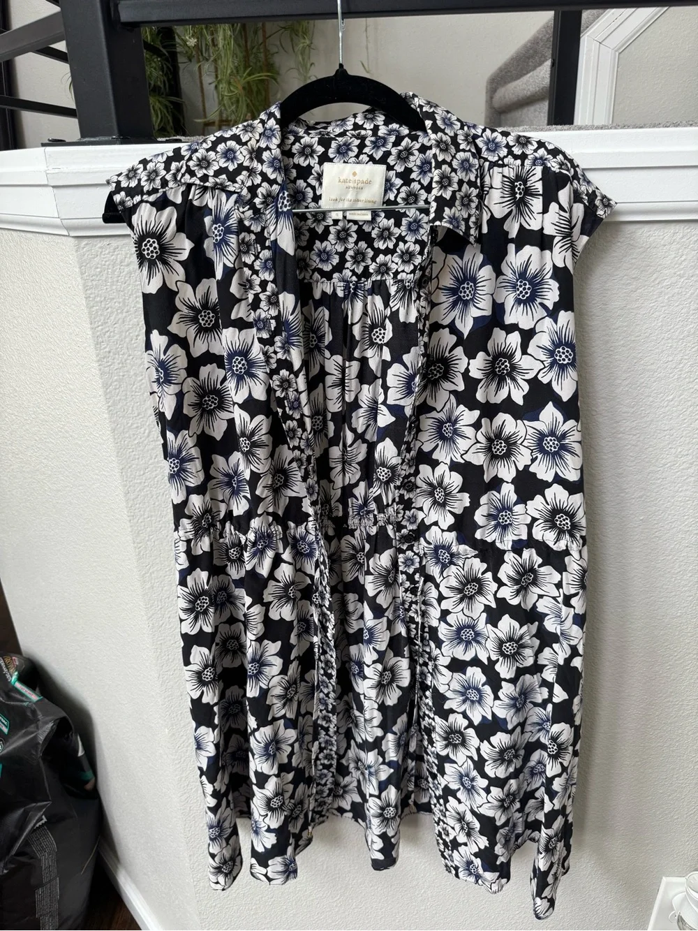 kate spade black and white floral blouse
